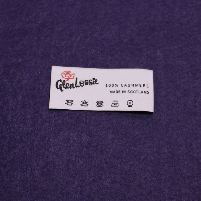 注文のロゴによって編まれる首はパターン ブランドの衣類の衣服を付きますラベル分類し、